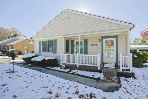 19694 Ruth Ave, South Bend, IN 46614