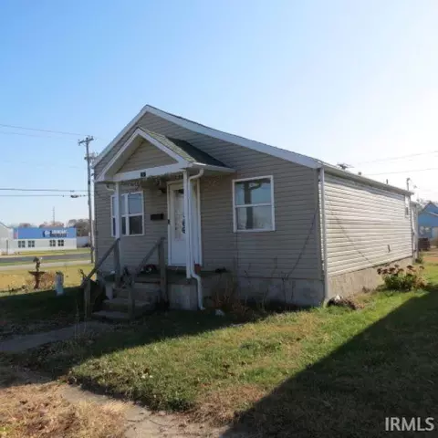 329 E 2nd St, Peru, IN 46970 photo 3