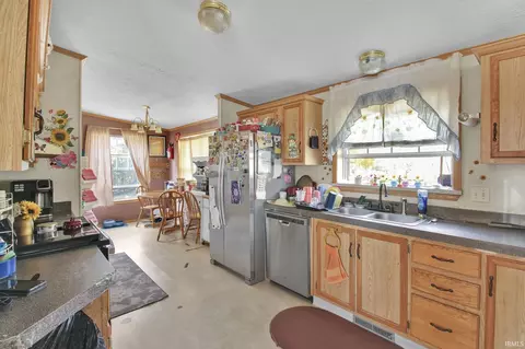13972 E 500 S, Windfall, IN 46076 photo 7