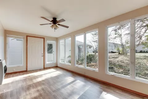 367 W Wolfe St, Sullivan, IN 47882 photo 3