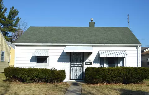 2423 Charlotte Ave, Fort Wayne, IN 46805