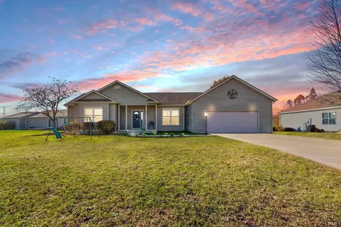 4307 N Lighthouse Dr, Warsaw, IN 46582