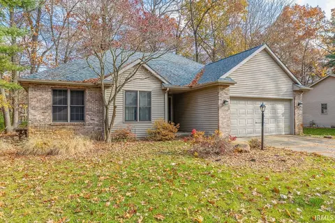 53086 Pine Brook Dr, Bristol, IN 46507