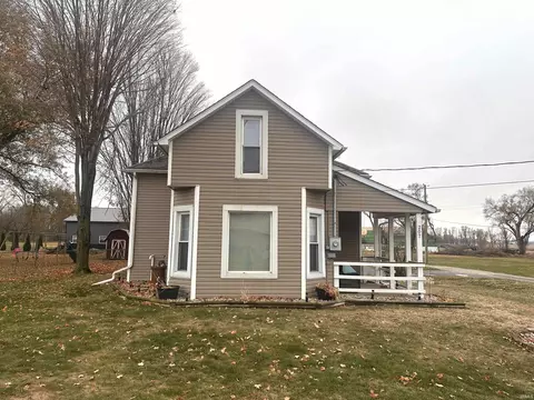 207 Grant St, Royal Center, IN 46978