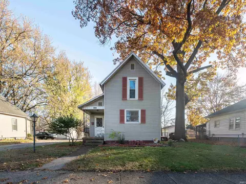 1121 Maple Row, Elkhart, IN 46514