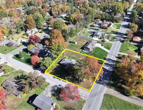 View/Area - 1300 Worrell Dr, Jasper, IN 47546 photo 2 of 2