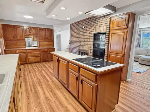 Kitchen - 1300 Worrell Dr, Jasper, IN 47546 photo 3 of 5