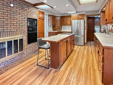 Kitchen - 1300 Worrell Dr, Jasper, IN 47546 photo 2 of 5