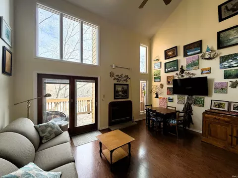 Living - 4050 Eagle Bay Dr, Bloomington, IN 47401 photo 1 of 2