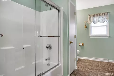 Bath - 5151 S Harmony Rd, Bloomington, IN 47403 photo 2 of 3