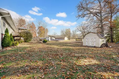 46 Woodlawn Dr, Mitchell, IN 47446 photo 25