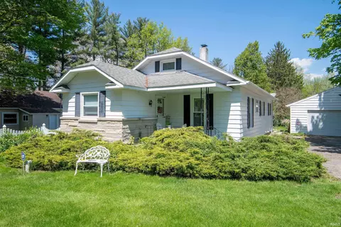25599 Peach Trl, South Bend, IN 46614