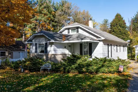 25599 Peach Trl, South Bend, IN 46614