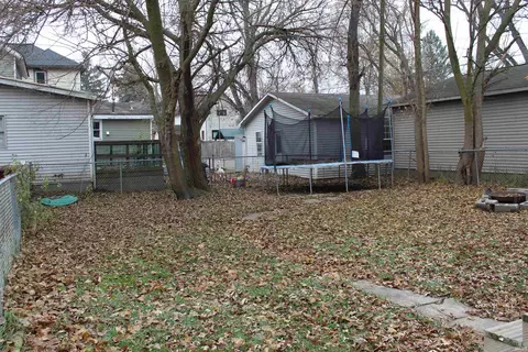 215 E Keyser St, Garrett, IN 46738 photo 5
