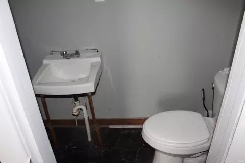 215 E Keyser St, Garrett, IN 46738 photo 32