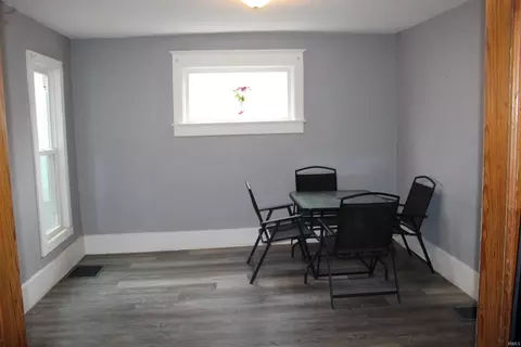 215 E Keyser St, Garrett, IN 46738 photo 8