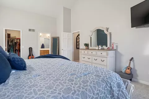 51635 Fox Pointe Ln, Granger, IN 46530 photo 18