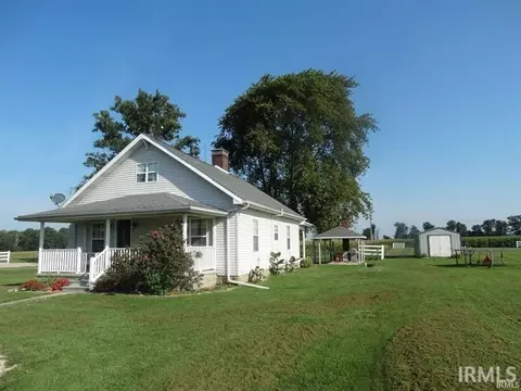11242 E 50 S Rd, Oakland City, IN 47660