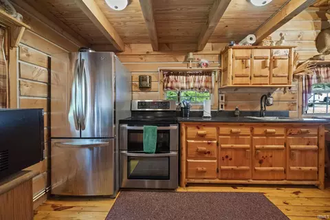 Kitchen - 3626 E 800 S, Lafayette, IN 47909 photo 3 of 4