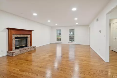 17328 Deerfield Loop, Granger, IN 46530 photo 7