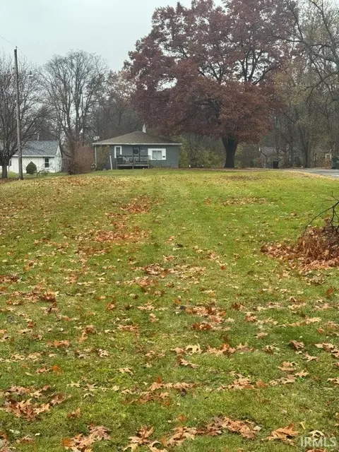 55905 Wright Rd, South Bend, IN 46619 photo 2