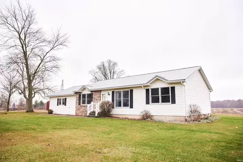 570 Winchester Rd, Geneva, IN 46740