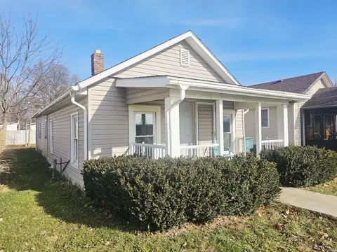 3312 E 16th St, Muncie, IN 47302