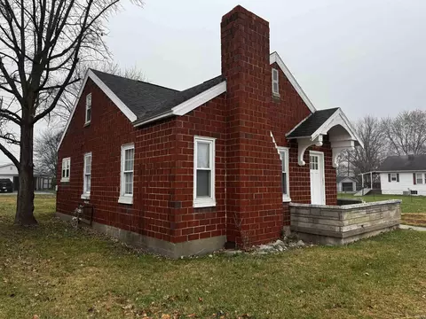 Exterior - 1211 W 1209 W Main St, Mitchell, IN 47446 photo 2 of 4