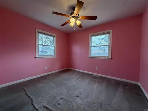 Bedroom - 1812 Circle Dr, Bedford, IN 47421 photo 5 of 6