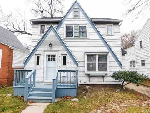 814 Kensington Blvd, Fort Wayne, IN 46805