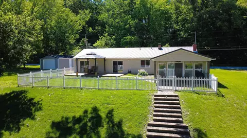 11044 N Landings Rd, Monticello, IN 47960