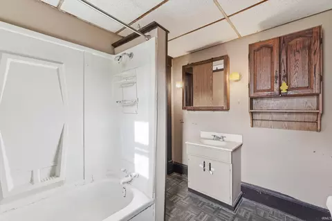Bath - 280 N Center St, Waterloo, IN 46793 photo 2 of 3