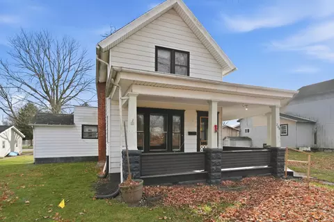 Exterior - 280 N Center St, Waterloo, IN 46793 photo 3 of 7