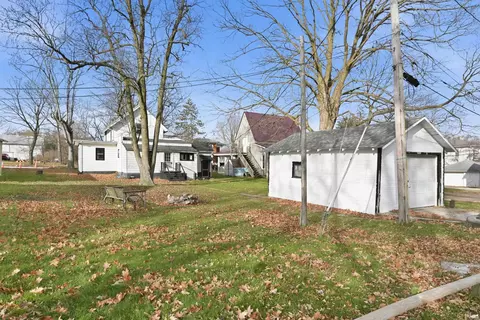 Exterior - 280 N Center St, Waterloo, IN 46793 photo 6 of 7