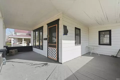 Exterior - 280 N Center St, Waterloo, IN 46793 photo 5 of 7