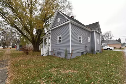 403 E 4th St, Fowler, IN 47944 photo 3