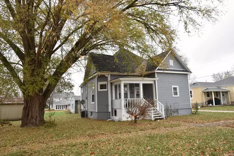 403 E 4th St, Fowler, IN 47944 photo 1