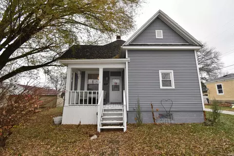 403 E 4th St, Fowler, IN 47944 photo 2