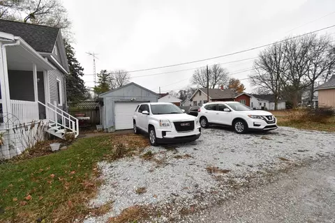 403 E 4th St, Fowler, IN 47944 photo 6