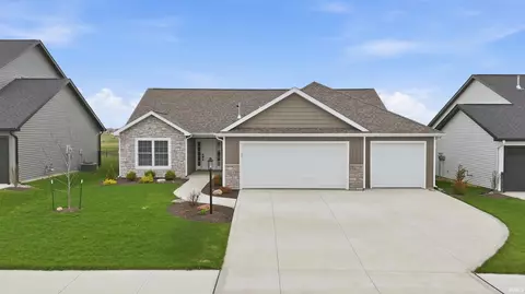 5249 Elk Run Pl, Fort Wayne, IN 46818