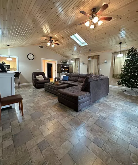 638 Main St, Elnora, IN 47529 photo 9