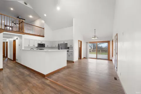 Entry Way - 8250 E 95th Pl, Crown Point, IN 46307 photo 1 of 4