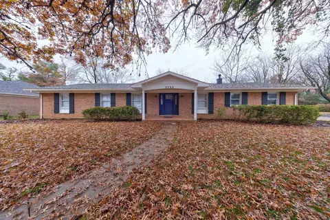 5732 E Sycamore St, Evansville, IN 47715