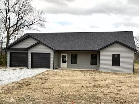 112 Blue Bird Ln, Mitchell, IN 47446