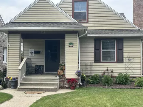 506 E Fairview Ave, South Bend, IN 46614