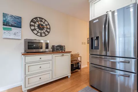 Kitchen - 2258 E Cape Cod Dr, Bloomington, IN 47401 photo 4 of 4