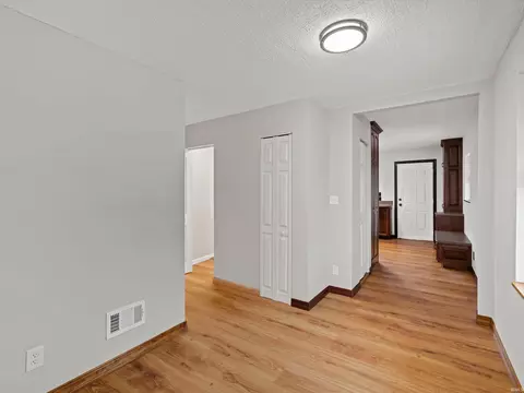 Entry Way - 1301 Eichel Ave, Evansville, IN 47711 photo 1 of 3