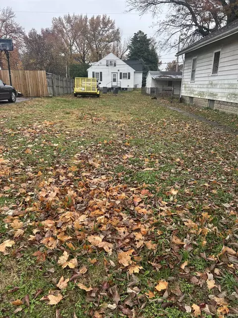 1624 S New York Ave, Evansville, IN 47714