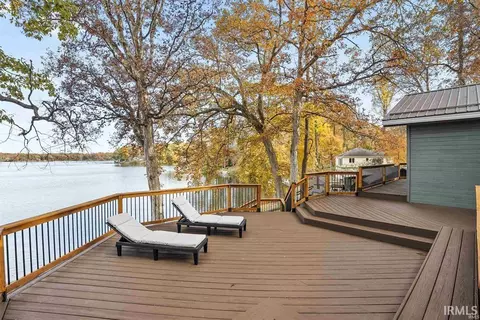 Exterior - 8652 E Koher Rd, Syracuse, IN 46567 photo 7 of 7
