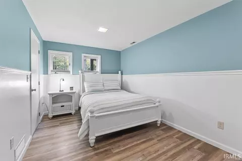Bedroom - 8652 E Koher Rd, Syracuse, IN 46567 photo 2 of 5